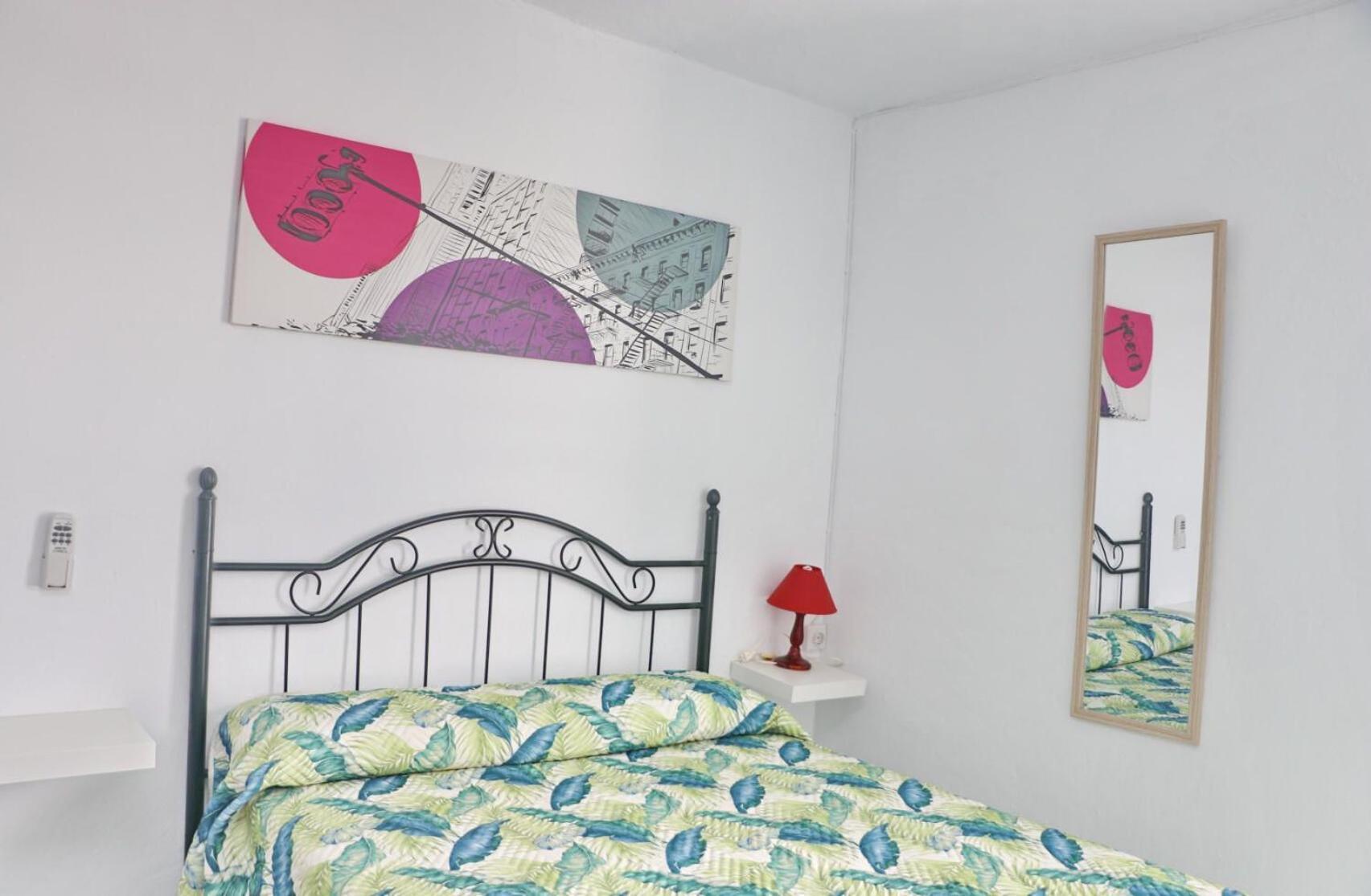 Habitacion Velarde Conil De La Frontera Exterior photo